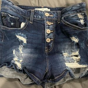 Kancan distressed denim shorts size 27